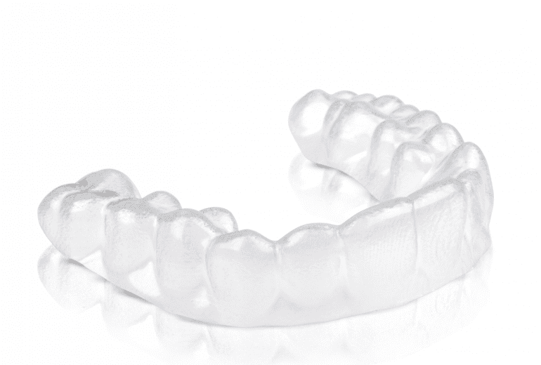 Applied Sciences | Free Full-Text | The Effectiveness of Dental Bleaching  during Orthodontic Treatment with Clear Aligners: A Systematic Review